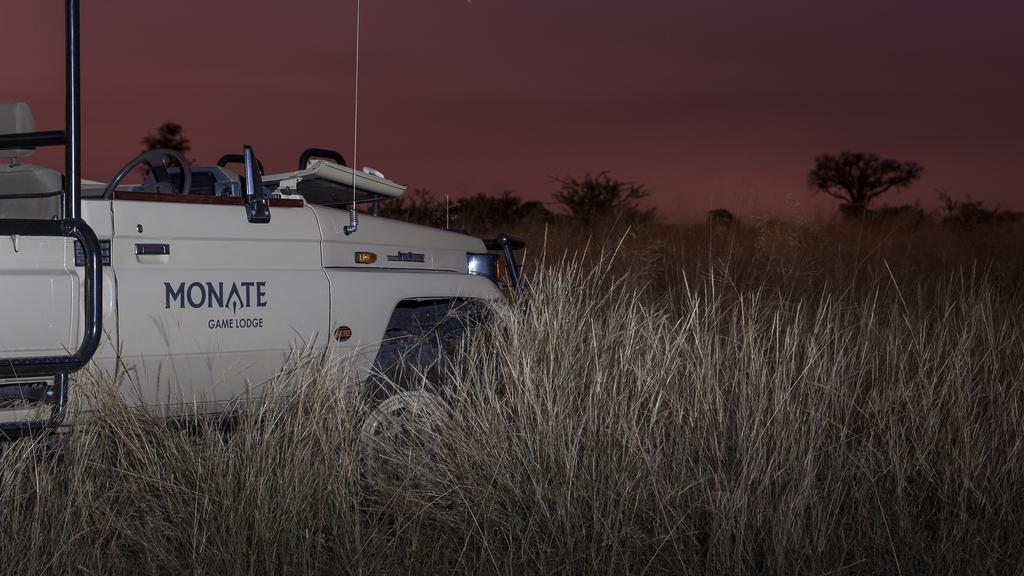 Monate Game Lodge โมดิมอเลอ ภายนอก รูปภาพ